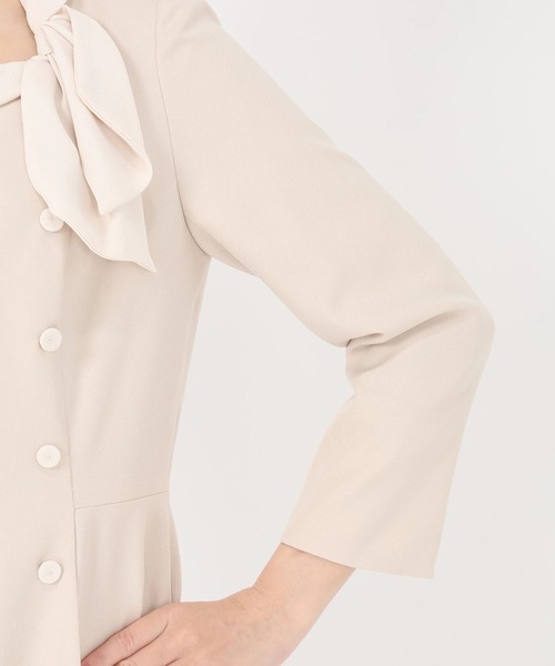 STRAWBERRY-FIELDS(ストロベリーフィールズ)の「Linonシャンブレー/ウーリー千鳥_サイドリボンネックワンピース(ワンピース・レディース・ベージュ/ハウンドトゥース・2)」の8枚目の写真