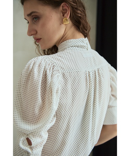 Estella.K(エステラケー)の「Louise Polka Dot Blouse ボリューム袖ブラウス(シャツ/ブラウス・レディース・ブラック系その他/オフホワイト/ホワイト系その他・FREE)」の17枚目の写真
