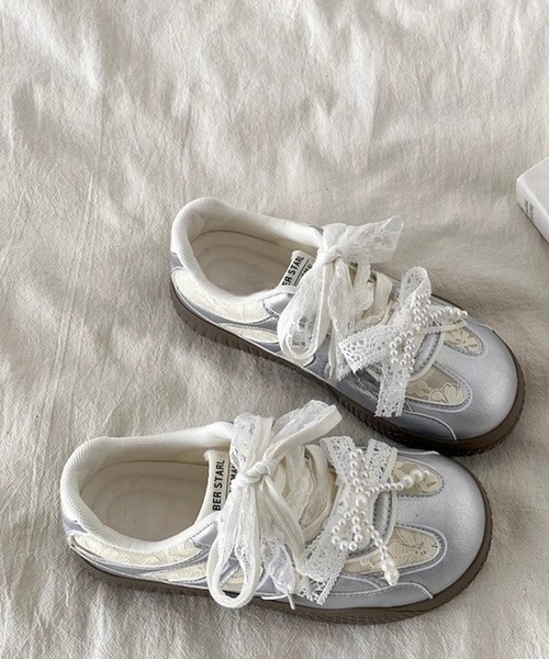 c.u.l（シーユーエル）の「パール レース紐  スニーカー culs151（スニーカー・レディース・シルバー/ホワイト・38/37/36/39）」の11枚目の写真