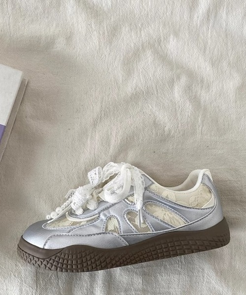 c.u.l（シーユーエル）の「パール レース紐  スニーカー culs151（スニーカー・レディース・シルバー/ホワイト・38/37/36/39）」の14枚目の写真