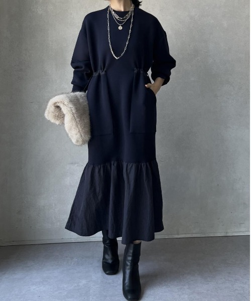 a lot of love（ア ロット オブ ラブ）の「異素材切り替え ビッグポケットワンピース（ワンピース・レディース・ブラック/ネイビー・FREE）」の2枚目の写真