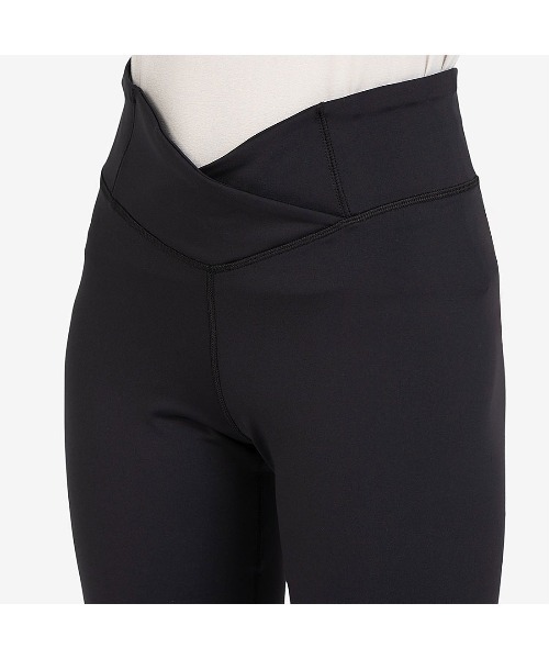 Reebok(リーボック)の「ハイライズ フレアパンツ / CORE HIGH RISE BOOTCUT PANT(その他パンツ・レディース・ブラック・X-SMALL/SMALL/MEDIUM)」の4枚目の写真