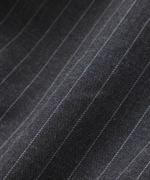 BeBe（ベベ）の「TRピンストライプテーパードロングパンツ（スラックス・キッズ・グレー系その他・130cm/120cm/100cm/140cm/110cm）」の10枚目の写真