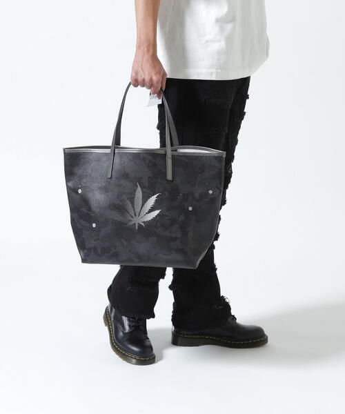 GENTIL BANDIT(ジャンティバンティ)の「GENTIL BANDIT x lucien pellat-finet /14th Anniv. Ltd トートバッグMM(marijuana)(トートバッグ・メンズ・ブラック・F)」の6枚目の写真