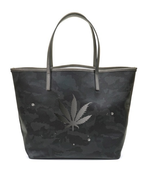 GENTIL BANDIT(ジャンティバンティ)の「GENTIL BANDIT x lucien pellat-finet /14th Anniv. Ltd トートバッグMM(marijuana)(トートバッグ・メンズ・ブラック・F)」の1枚目の写真