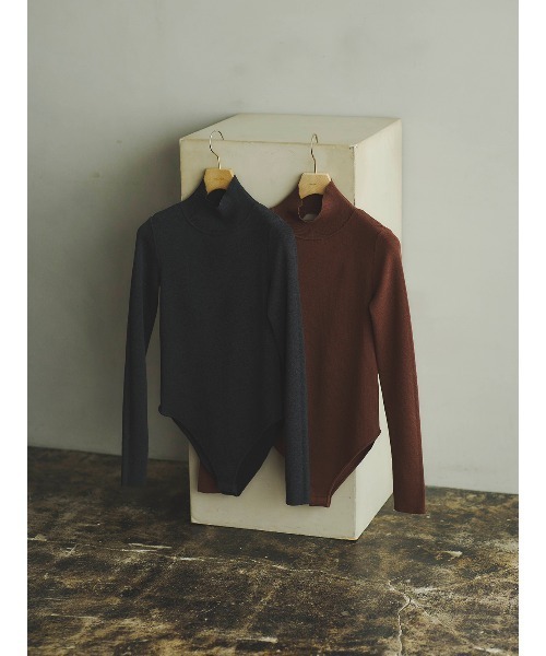 バックオープンニットボディスーツ（ニット/セーター）｜anuans（ア