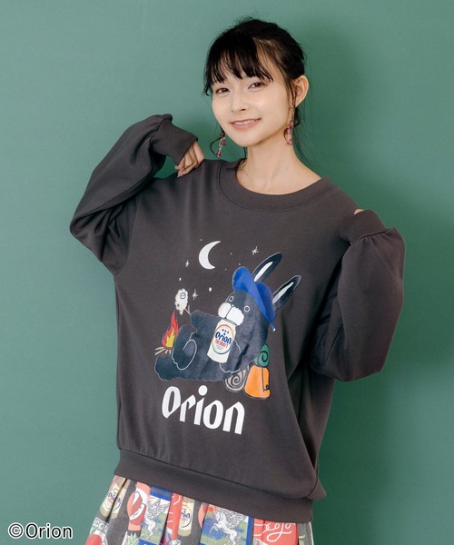 ScoLar（スカラー）の「153708：orion×ScoLar　星降る森のオリオンビールタイム柄PO（Tシャツ/カットソー・レディース・チャコールグレー/杢グレー・M/L）」の2枚目の写真