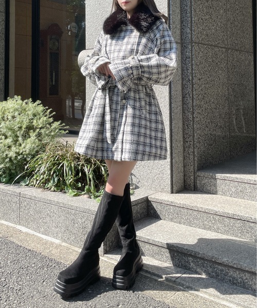 abc une face(アーベーセーアンフェイス)の「ティペット付きハーフコート(その他アウター・レディース・ホワイト/ブラック/ホワイト系その他/ブラック系その他・FREE)」の21枚目の写真