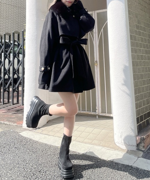 abc une face(アーベーセーアンフェイス)の「ティペット付きハーフコート(その他アウター・レディース・ホワイト/ブラック/ホワイト系その他/ブラック系その他・FREE)」の11枚目の写真