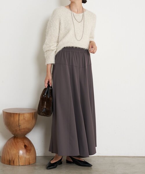 Jena espace merveilleux（ジェナ　エスパスメルヴェイユ）の「【キラッとふんわり】フィルムヤーンニット（ニット/セーター・レディース・ライトグレー/ネイビー/アイボリー・FREE）」の6枚目の写真