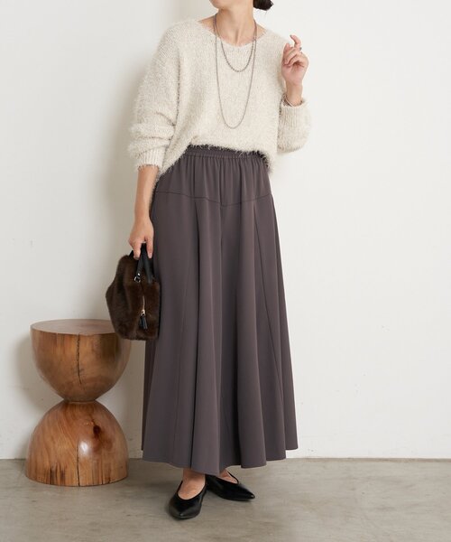 Jena espace merveilleux（ジェナ　エスパスメルヴェイユ）の「【キラッとふんわり】フィルムヤーンニット（ニット/セーター・レディース・ライトグレー/ネイビー/アイボリー・FREE）」の7枚目の写真