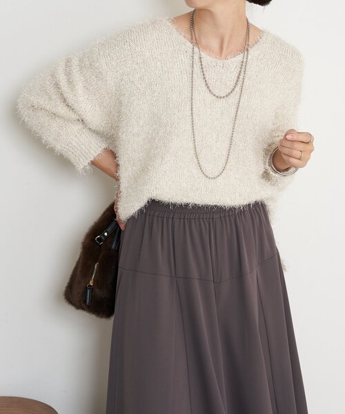 Jena espace merveilleux（ジェナ　エスパスメルヴェイユ）の「【キラッとふんわり】フィルムヤーンニット（ニット/セーター・レディース・ライトグレー/ネイビー/アイボリー・FREE）」の10枚目の写真