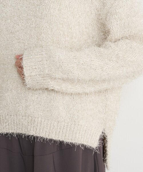 Jena espace merveilleux（ジェナ　エスパスメルヴェイユ）の「【キラッとふんわり】フィルムヤーンニット（ニット/セーター・レディース・ライトグレー/ネイビー/アイボリー・FREE）」の16枚目の写真