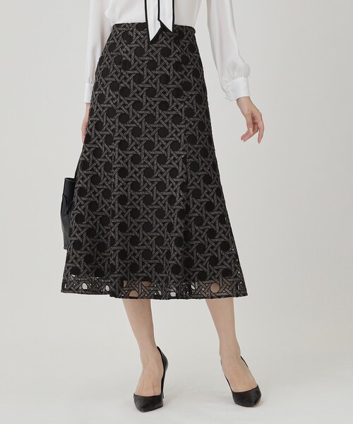 【日本製】シアー刺繍のフレアースカート