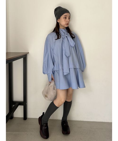 新品タグ付き✨snidel シアーチュニックブラウス　チャコールグレー 新品タグ付き✨snidel シアーチュニックブラウス チャコールグレー