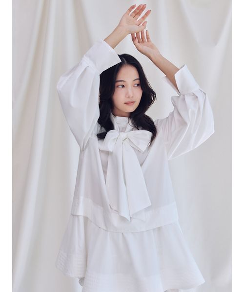 SNIDEL（スナイデル）の「Sustainableバリエボリュームチュニックブラウス（シャツ/ブラウス・レディース・オフホワイト/マルチ/ストライプ・F）」の5枚目の写真