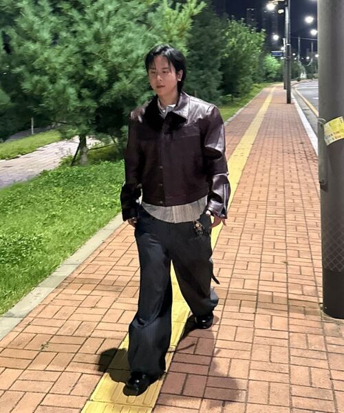 DNSR（ディーエヌエスアール）の「ベルト付きストライプスラックスチャコール（スラックス・メンズ・その他・SMALL/MEDIUM/X-LARGE/LARGE）」の6枚目の写真