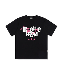 ESCAPEFROM（エスケープフロム）の「クレヨンタイポロゴプリントオーバーサイズ半袖Tシャツ[2色]（Tシャツ/カットソー）」
