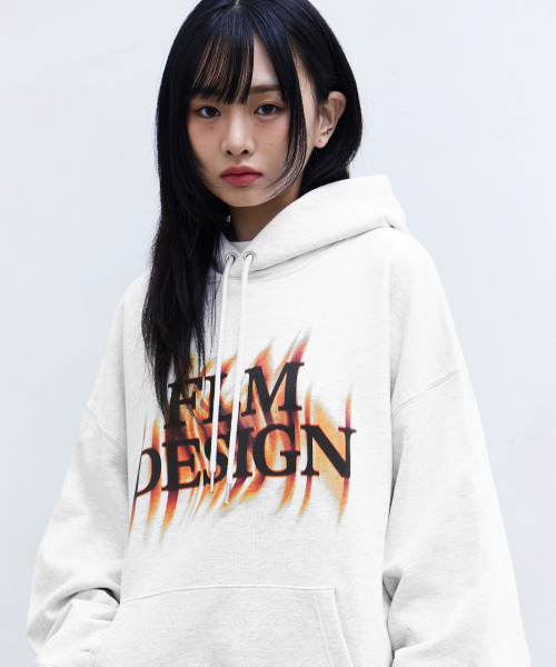 F.ILLUMINATE(フィルミネイト)の「フレイムグラフィックフードパーカーライトグレー(パーカー・レディース・その他・SMALL/MEDIUM/LARGE)」の3枚目の写真