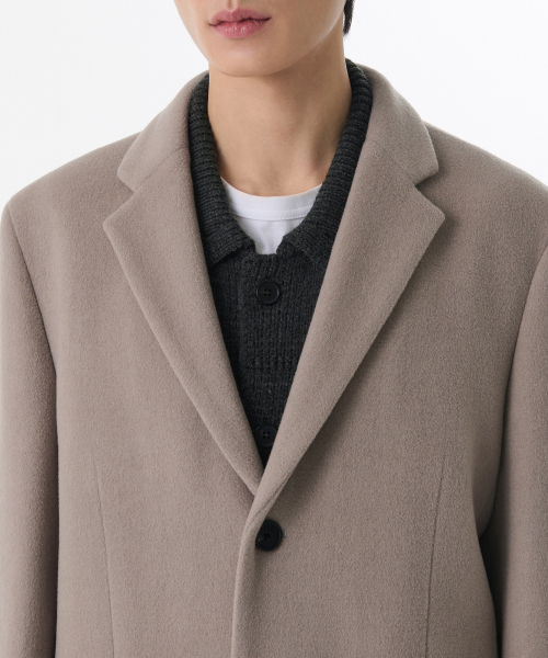 MUSINSA STANDARD（ムシンサスタンダード）の「カシミヤブレンドダディショルダーシングルロングコート[モカ]（チェスターコート・メンズ・その他・MEDIUM/LARGE/X-LARGE）」の3枚目の写真