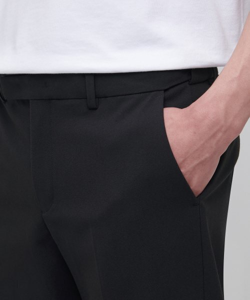 MUSINSA STANDARD（ムシンサスタンダード）の「軽量セミワイド隠しバンディングスラックス[ダークグレー]（スラックス・メンズ・その他・26/27/28/29）」の4枚目の写真
