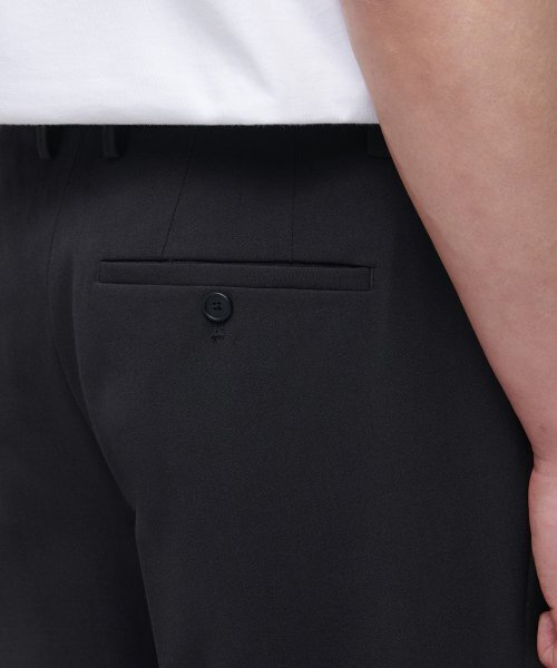 MUSINSA STANDARD（ムシンサスタンダード）の「軽量セミワイド隠しバンディングスラックス[ダークグレー]（スラックス・メンズ・その他・26/27/28/29）」の6枚目の写真