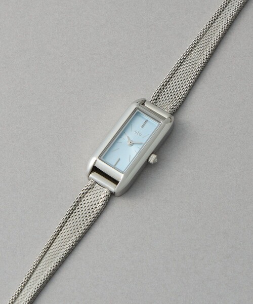 ete(エテ)の「レトロフェイス ダイヤモンド ウォッチ(アナログ腕時計・レディース・シルバー/イエローゴールド・FREE)」の4枚目の写真