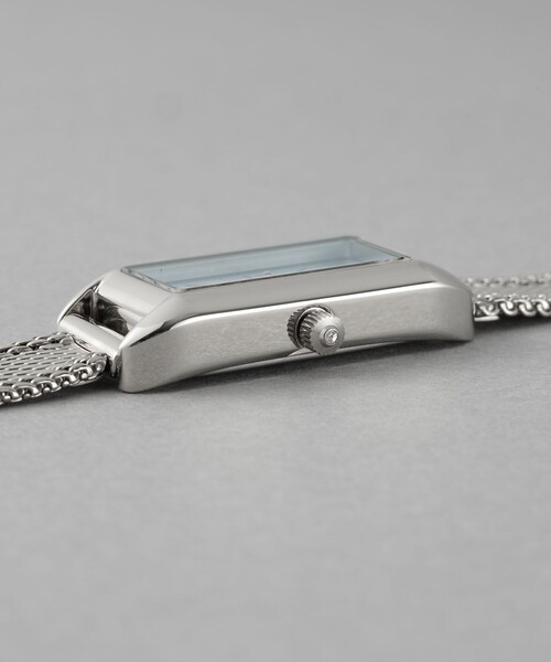 ete(エテ)の「レトロフェイス ダイヤモンド ウォッチ(アナログ腕時計・レディース・シルバー/イエローゴールド・FREE)」の5枚目の写真