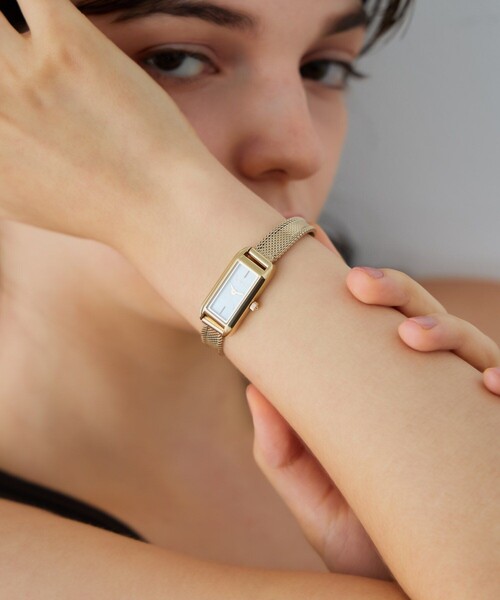 ete(エテ)の「レトロフェイス ダイヤモンド ウォッチ(アナログ腕時計・レディース・シルバー/イエローゴールド・FREE)」の12枚目の写真