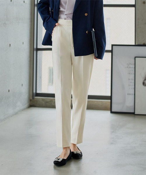 KOBE LETTUCE（コウベレタス）の「[ 撥水・防汚 ] シワになりにくいテーパードパンツ（スラックス・レディース・アイボリー/ブラック・M/S/PM/PS）」の4枚目の写真