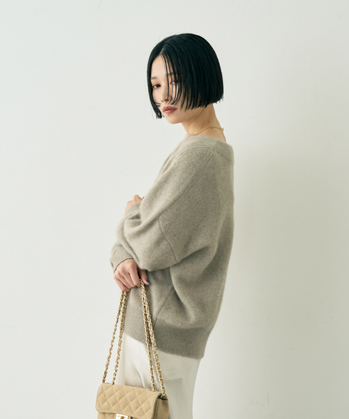 Rouge vif(ルージュヴィフ)の「ラクーン混ボトルネックニットプルオーバー(ニット/セーター・レディース・チャコールグレー/オフホワイト/ベージュ・フリー)」の10枚目の写真