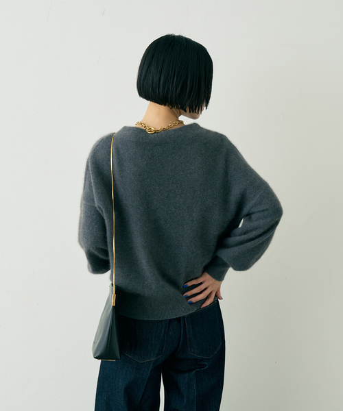 Rouge vif(ルージュヴィフ)の「ラクーン混ボトルネックニットプルオーバー(ニット/セーター・レディース・チャコールグレー/オフホワイト/ベージュ・フリー)」の14枚目の写真