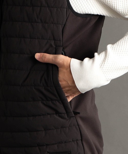 MONSIEUR NICOLE（ムッシュニコル）の「テクニカルダウンベスト（ダウンベスト・メンズ・ブラック/ライトグレー・MEDIUM/LARGE/X-LARGE）」の10枚目の写真