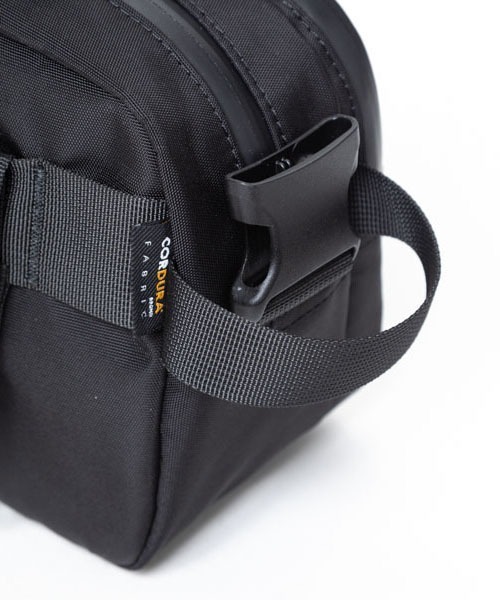 MAKAVELIC(マキャベリック)の「★MAKAVELIC★OMMAND WAIST BAG(ショルダーバッグ・メンズ・ブラック/ネイビー・FREE)」の8枚目の写真