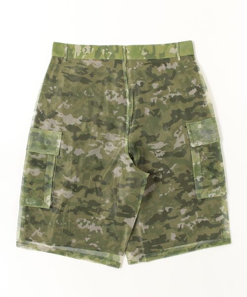 A BATHING APE（アベイシングエイプ）の「MULTI PIXEL CAMO CARGO RELAXED FIT SHORTS（その他パンツ・メンズ・グリーン・SMALL/XX-LARGE/MEDIUM/X-LARGE/LARGE）」の5枚目の写真