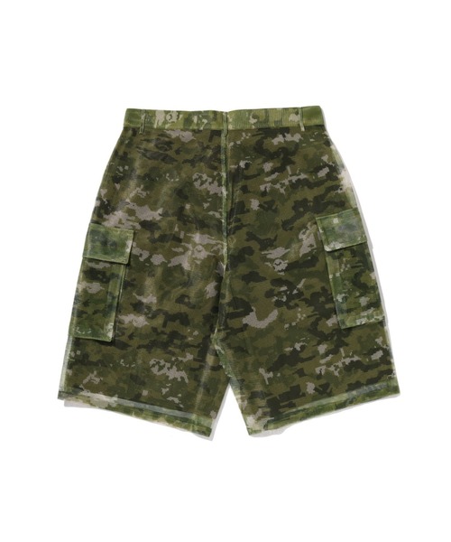A BATHING APE（アベイシングエイプ）の「MULTI PIXEL CAMO CARGO RELAXED FIT SHORTS（その他パンツ・メンズ・グリーン・SMALL/XX-LARGE/MEDIUM/X-LARGE/LARGE）」の2枚目の写真