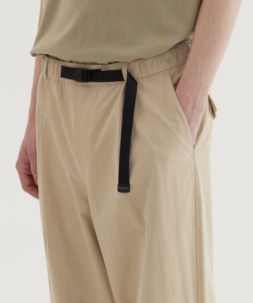 COVERNAT(カバーナット)の「レギュラーナイロンイージーパンツ ベージュ(その他パンツ・レディース・その他・SMALL/MEDIUM/LARGE/X-LARGE/XX-LARGE)」の15枚目の写真