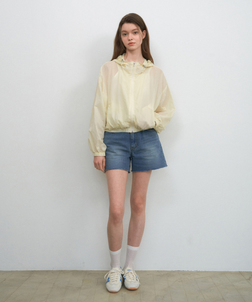WEDNESDAYOASISFORWOMEN(ウェンズデー オアシス フォー ウーマン)の「シアフードパーカーウィンドブレーカー_CREAM(W25-OT02)(ナイロンジャケット・レディース・アイボリー・FREE)」の3枚目の写真