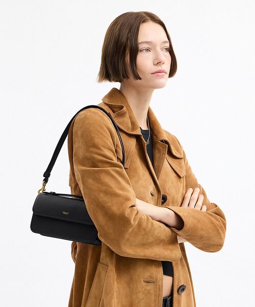 COACH（コーチ）の「エローラ トップ ハンドル クロスボディ バッグ（ショルダーバッグ・レディース・ブラック系その他・ONE）」の2枚目の写真