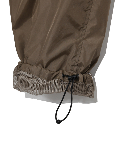 PHYSICAL DEPARTMENT（フィジカル デパートメント）の「LINE PIPING TRACK PANTS KHAKI BEIGE（スウェットパンツ・レディース・その他・SMALL/MEDIUM/LARGE/X-LARGE）」の5枚目の写真
