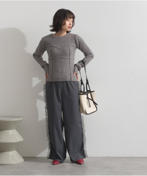 OandI（オーアンドアイ）の「サイドフリルラインパンツ（その他パンツ・レディース・チャコールグレー/ブラック/カーキ・M）」の11枚目の写真