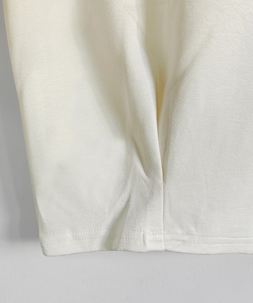ReRe(リリ)の「ロゴ入りキーネックプルオーバー(Tシャツ/カットソー・レディース・オフホワイト・MEDIUM/LARGE/X-LARGE)」の11枚目の写真