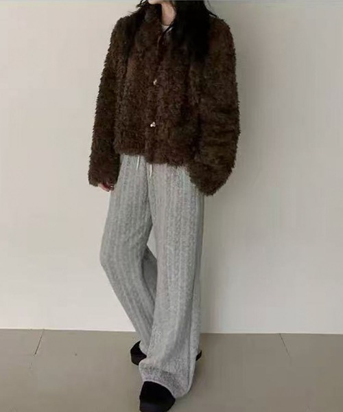 LAFFMO（ラフモ）の「襟付きフェイクファーショートコート（その他アウター・レディース・アイボリー/ライトグレー/ブラック/ブラウン・F）」の15枚目の写真