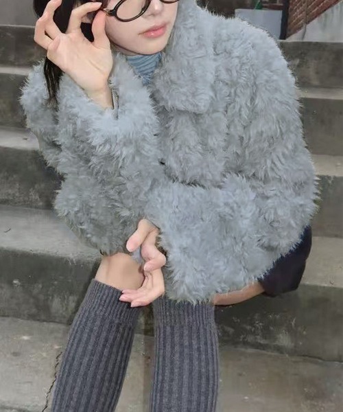 LAFFMO（ラフモ）の「襟付きフェイクファーショートコート（その他アウター・レディース・アイボリー/ライトグレー/ブラック/ブラウン・F）」の13枚目の写真