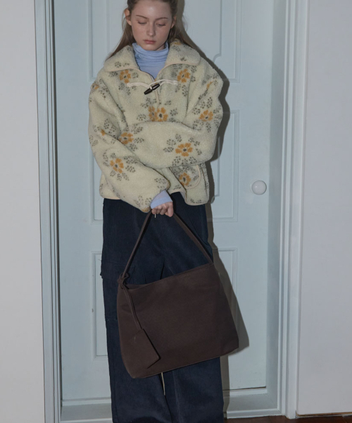 ANOETIC（アノエティック）の「ANC WEAVING MESH BAG_SUEDE BROWN（ショルダーバッグ・レディース・ブラウン・FREE）」の2枚目の写真