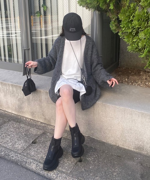 ISOOK（アイスー）の「ボリュームスリーブニットカーディガン(kiharu select) / 羽織り セーター オーバーサイズ ルーズ ビックシルエット 長袖 ブラウン チャコール（カーディガン/ボレロ・レディース・チャコール/ブラウン・FREE）」の4枚目の写真