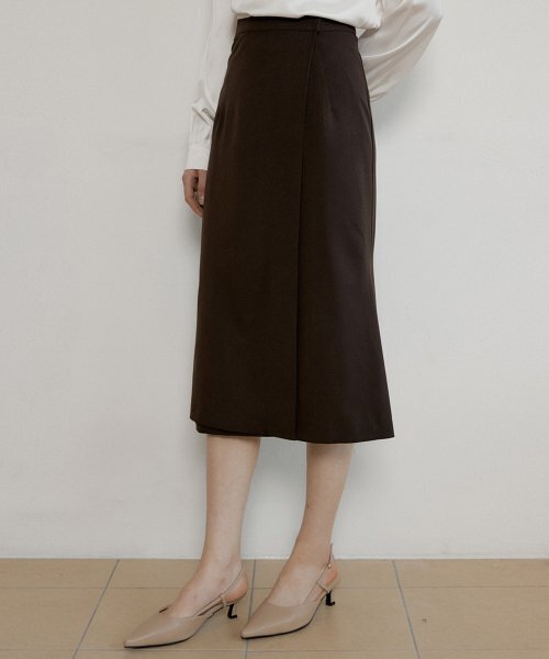 REORG(リオルグ)の「AT WRAP BUTTON FLARE SKIRT BROWN(スカート・レディース・その他・SMALL/MEDIUM/LARGE)」の1枚目の写真