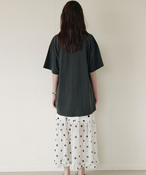 DEWEDEWE(デュイデュイ)の「オーバーサイズカウトップス_グレー(Tシャツ/カットソー・レディース・その他・FREE)」の4枚目の写真