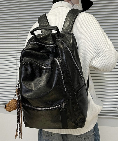 WESTBOY（ウエストボーイ）の「ユニセックス シンプル レザーライク バックパック リュック キャリーオン WO25W10BG13（バックパック/リュック・メンズ・ブラック/ブラウン・FREE）」の4枚目の写真