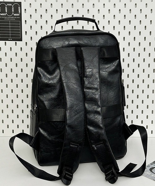 WESTBOY（ウエストボーイ）の「ユニセックス シンプル レザーライク バックパック リュック キャリーオン WO25W10BG13（バックパック/リュック・メンズ・ブラック/ブラウン・FREE）」の10枚目の写真